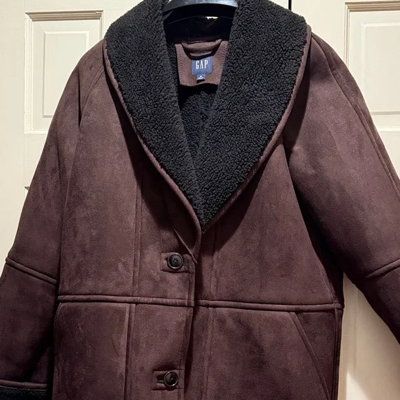 GAP Women's Dark Brown Teddy Jacket with Black Interior - Picture 15 of 15